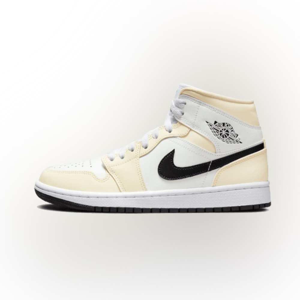 Nike Air Jordan 1 Retro Mid WMNS “Coconut Milk” 2022